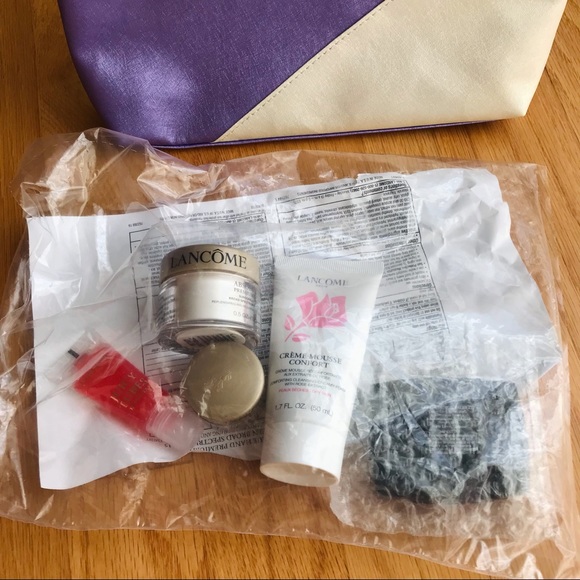 Lancôme Purple Gift Set - Picture 3 of 3